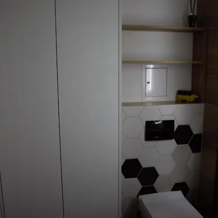 Green Freeda Apartment *